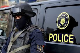 في واقعة مؤلمة.. أب ينهي حياة طفلته بطلق ناري 12 في واقعة مؤلمة.. أب ينهي حياة طفلته بطلق ناري