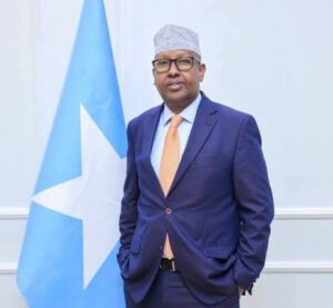 وزير الدفاع الصومالي يكشف عن عمليات سرية تتم عبر بوصاصو إلى غرب السودان 13 وزير الدفاع الصومالي يكشف عن عمليات سرية تتم عبر بوصاصو إلى غرب السودان