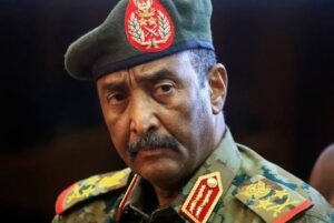 البرهان: بالقضاء على التمرد سيزول ضيق العيش على المواطنين! 12 البرهان: بالقضاء على التمرد سيزول ضيق العيش على المواطنين!
