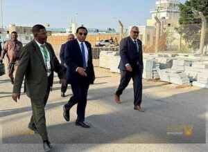 من مطار بورتسودان .. رئيس الوزراء يصدر توجيهات! 12 من مطار بورتسودان .. رئيس الوزراء يصدر توجيهات!