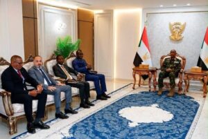 البرهان يبلغ أجهزة الاستخبارات والأمن الإفريقية أمر مهم!! 12 البرهان يبلغ أجهزة الاستخبارات والأمن الإفريقية أمر مهم!!