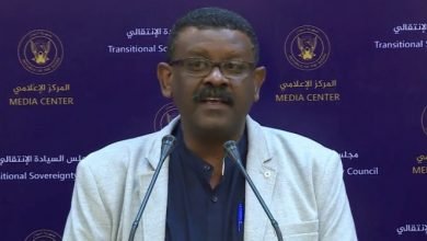 رئيس بعثة يونتامس يلتقي والي الخرطوم لتنفيذ هذه المهمة(....) 15 ايمن خالد نمر 750x375 1