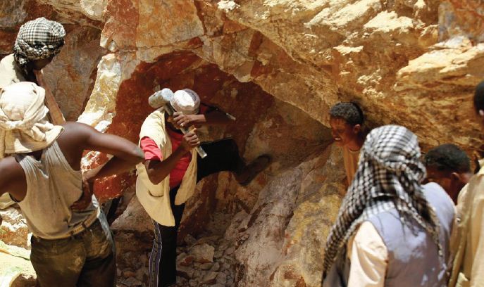 الابحاث الجيلوجية: بدأنا الانتاج التجريبي في جبل عامر بـ(9) كيلوجرام ذهب 11 جبل عامر
