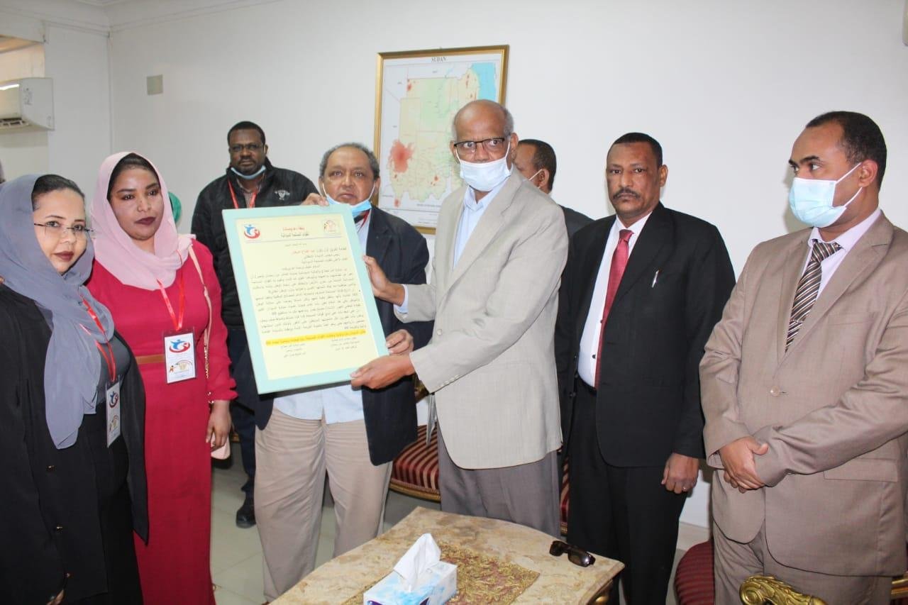 الجالية السودانية في مصر تقدم وثيقة لدعم القوات المسلحة 11 سودانيين القاهرة