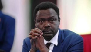 مني أركو مناوي يكتب:( بعد ده كله كمان بتبكي..؟؟)