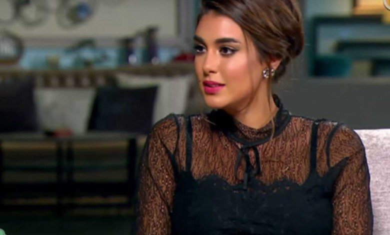 ممثلة مصرية ترتدي عقد التمساح الاغلي في العالم 14 IMG 20210316 WA0003