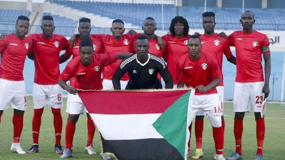 جامعة العلوم الطبية والتكنولوجيا تُكرم المنتخب السوداني لكرة القدم 16 IMG 20210423 WA0020