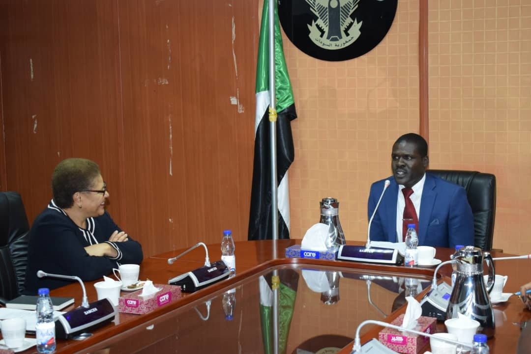 تفاصيل لقاء وفد الكونغرس الأمريكي ووزير العدل 17 406436 OY IisR 8FGPE5wLegZgXY0N8pl2jPqt