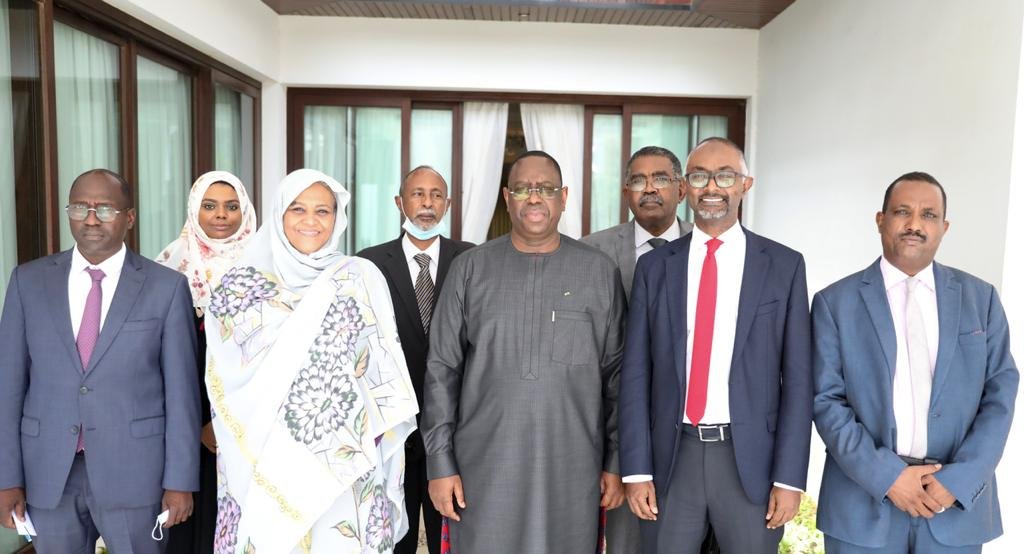 في زيارة وزيرة الخارجية للسنغال .. الرئيس ماكي سال يشيد باستثمارات سوداتل بداكار 15 IMG 20210530 WA0017
