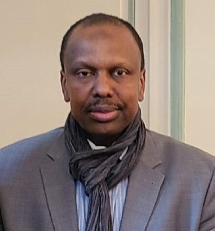 السفير جبير اسماعيل جبير القائم بالاعمال بسفارة السودان بفرنسا بالانابة