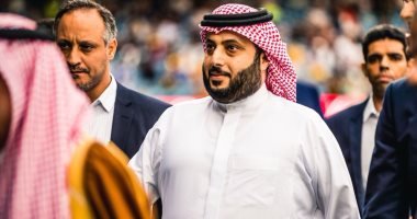 تركي ال الشيخ يعلن تبرعه بمليون دولار للهلال 16 201808251144494449