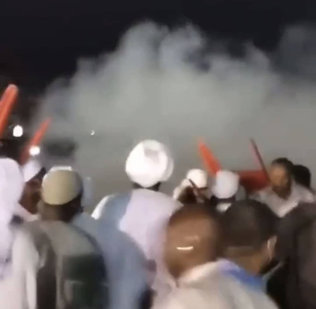 عاجل...إطلاق بمبان في ندوة الحرية والتغيير 18 IMG 20211217 WA0041