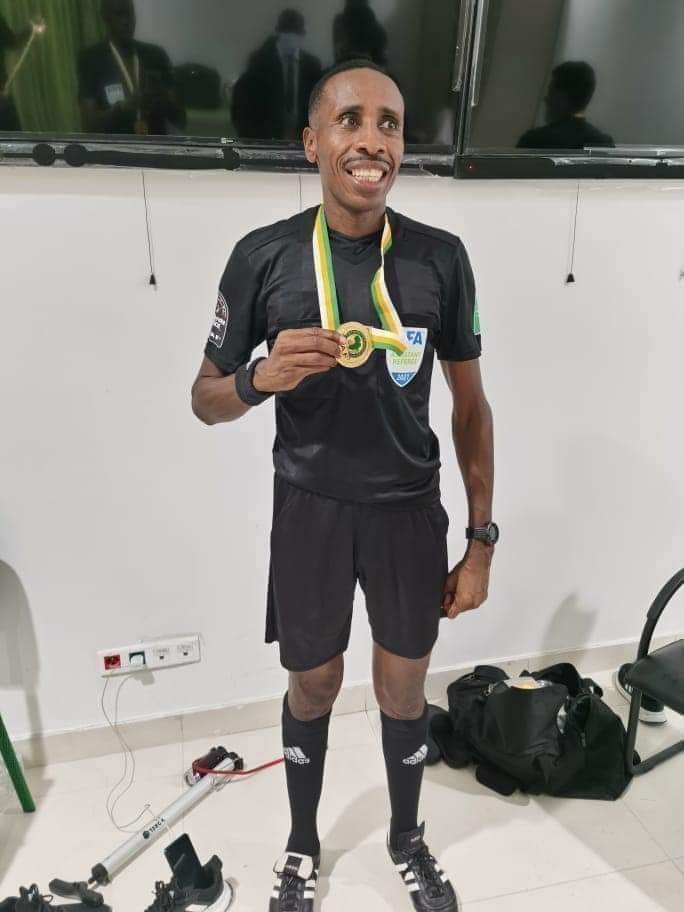 حكم سوداني يظهر في ال(١٦) الافريقي..تعرف عليه 15 IMG 20220123 WA0005