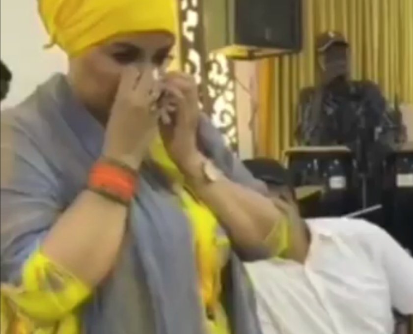 القلعة تجهش بالبكاء بعد اتهامها بسرقة اموال حفل 11 Screenshot ٢٠٢٢٠٥١٦ ٠٨٢٧١٠