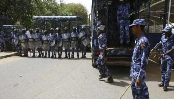 بدء محاكمة متهمين بتفجير نادي بمدينة سودانية 17 79 231125 sudan explosion