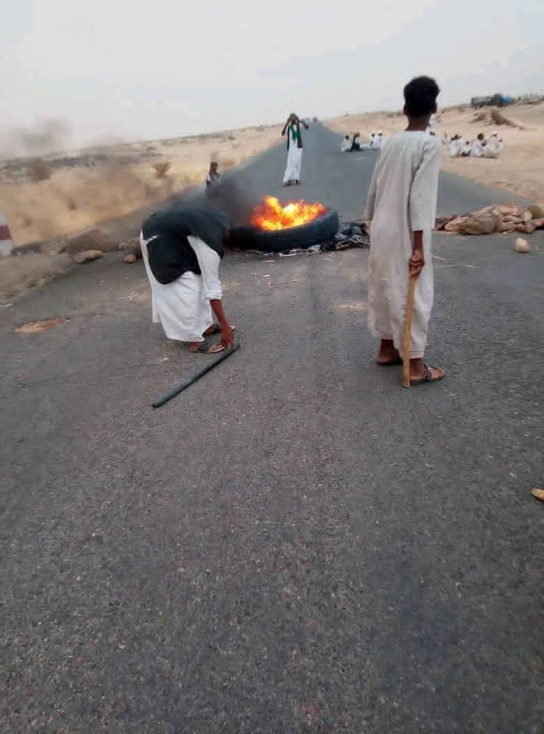 وردنا الآن.. إغلاق طريق هام بنهر النيل 11 IMG 20220729 WA0016