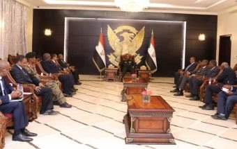 البرهان يلتقي السكرتير التنفيذي للمؤتمر الدولي لإقليم البحيرات العظمى 19 1659497103 538287 6C397FQq86Wa9l0epAaSc48HmFZnS8Ok