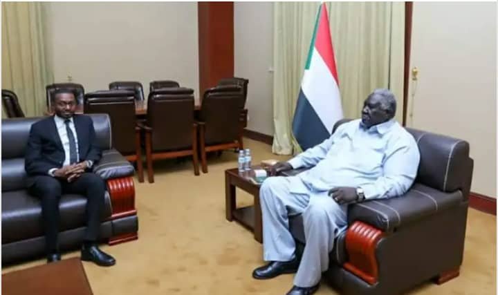 عقار يشدد على ضرورة إزالة العقبات لأداء المفوضية القومية 16 IMG 20220807 WA0036