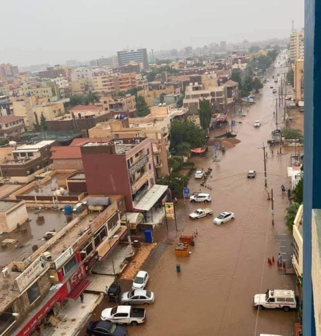 والي الخرطوم يتفقد السوق العربي 15 IMG 20220810 093145 500