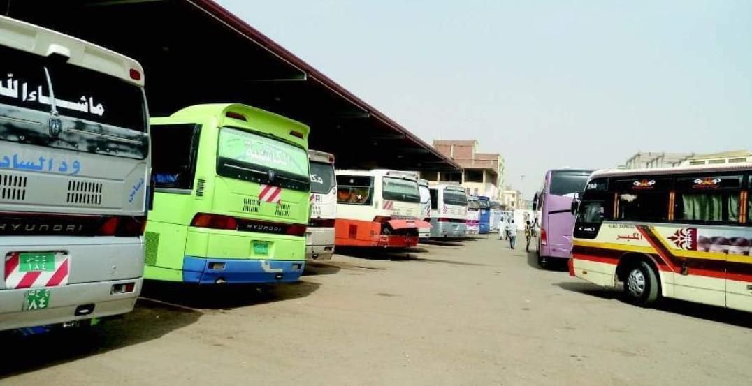 تكوين لجنة لتذليل كافة العقبات التي تعترض تطبيق نظام المداورة للبصات السفرية 19 IMG 20221019 094711 822