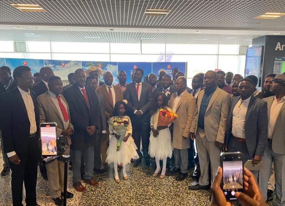 أركو مناوي يصل إنجلترا 14 IMG 20221025 221436 157