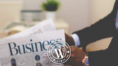 photo 1444653614773 995cb1ef9efa