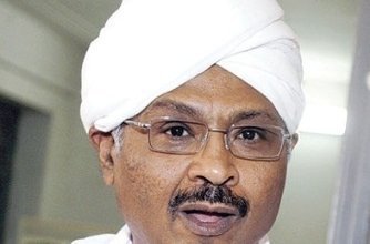 مبارك الفاضل يطالب بلجنة دولية تحقق في من بدأ حرب السودان!