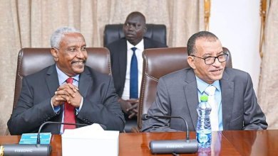 سلفا يلتقي وفد قحت ..تفاصيل مثيرة 15 IMG 20231123 WA0000