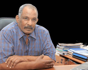 ما وراء الخبر .. محمد وداعة: يونتامس .. يوناميد ( 1) 11 محمد وداعة: كامل إدريس.. ليس كاملآ