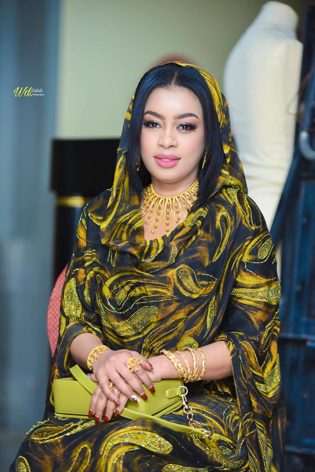 نصف سببكة ذهب هدية لفنانة معروفة 11 IMG 20240509 WA0134