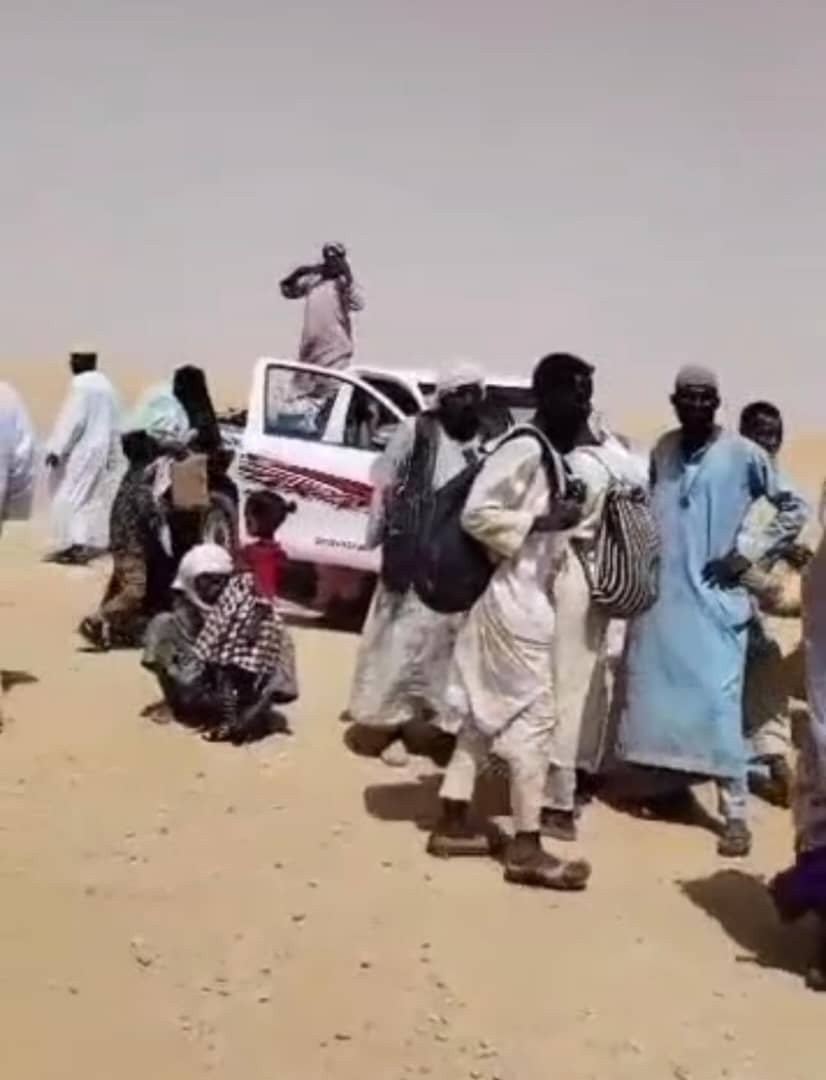إجلاء أسر عالقة بالصحراء من موت محقق 11 IMG 20240526 WA0484
