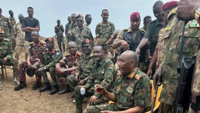 البرهان يصل الخطوط الأمامية في سنار 16 البرهان في الخطوط e1719654889541