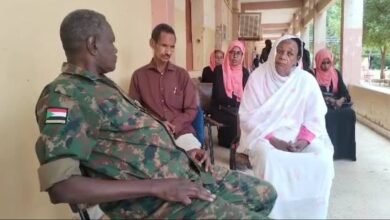 والي الخرطوم يقف على توزيع المساعدات للمواطنين 16 IMG 20240905 WA0022