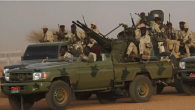 المليشيا تنهب مسؤولة ب "تأسيس" !!