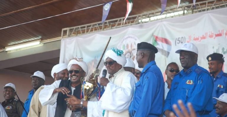 السودان يفقد سلالات نادرة من الخيول بعد نفوق الآلاف منها وتدمير مضمار سباق الخيل بالخرطوم 11 ١٨ ٣٤ ٣٤ IMG 20240930 WA0046 780x405 1