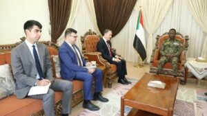 السفير التركي يبلغ الكباشي أمر مهم 12 السفير التركي يبلغ الكباشي أمر مهم