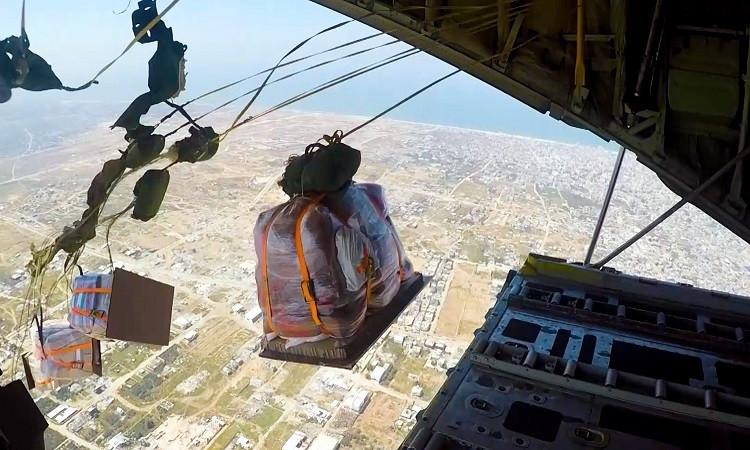 عملية إسقاط جوي لإغاثات في جنوب كردفان 11 1000387346