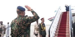 البرهان يغادر للمملكة العربية السعودية