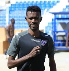 الهلال يعيد قيد مهاجمه الخطير 13 الهلال يعيد قيد مهاجمه الخطير