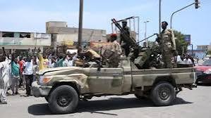 مقتل (12) شخصا وإصابة آخرين في هجوم للمليشيا