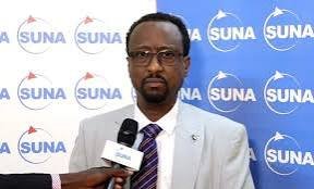 وزير الإعلام يقف على ترتيبات لجنة استبدال العملة