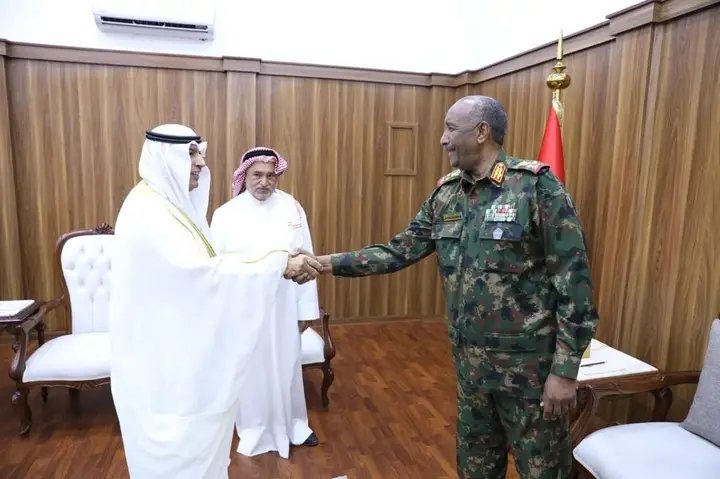 رئيس مجلس السيادة يتلقى دعوة لزيارة الكويت 11 1000406234