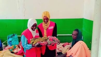 دعم من الهلال الأحمر لنازحي شمال دارفور 19 1000419592