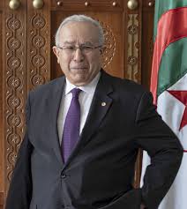لعمامرة يغرد مهنئا السودانيين بالعام الجديد 12 لعمامرة يغرد مهنئا السودانيين بالعام الجديد
