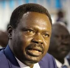 مناوي: الحركات المسلحة ليست جزءا من الجيش