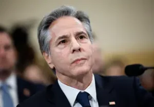 بلينكن يهاجم الدول الداعمة للحرب في السودان