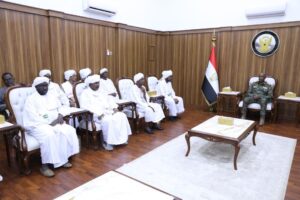 تفاصيل لقاء البرهان بوفد دار حمر 14 تفاصيل لقاء البرهان بوفد دار حمر