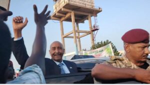 حشود ضخمة تستقبل البرهان بمطار بورتسودان 12 8b762314 1aab 4a16 8184 59df8ca02ae6