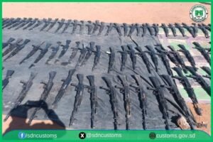 بعد مطاردة عنيفة وإطلاق نار.. إحباط تهريب كميات من أسلحة 12 بعد مطاردة عنيفة وإطلاق نار.. إحباط تهريب كميات من أسلحة