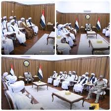 البرهان يلتقي وفد قبائل شرق السودان